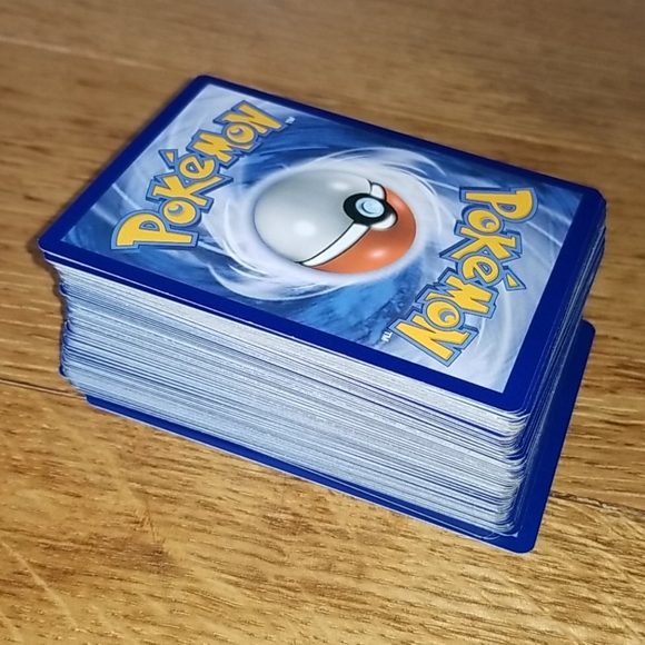 100 Pokemon Cards - Picture 3 of 4